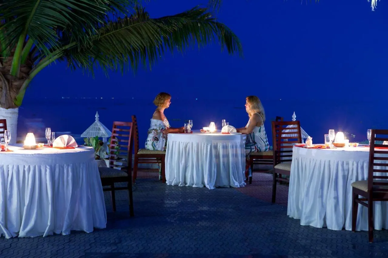 Resort The World Backwaters, Alleppey Kumarakom